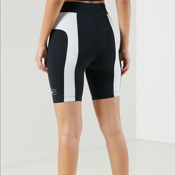 Nike Sportswear NSW Street Bike Compression Shorts Tights Black White Women's S - Picture 11 of 13